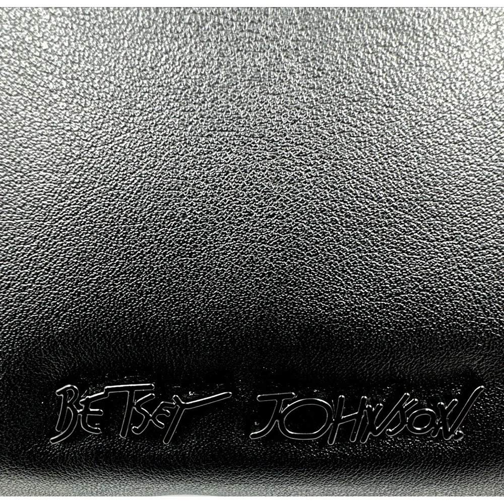 Betsey Johnson Black Zip Around Wallet Wristlet All Over Spiders DetachableStrap